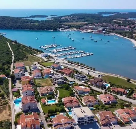 Apartament Eki